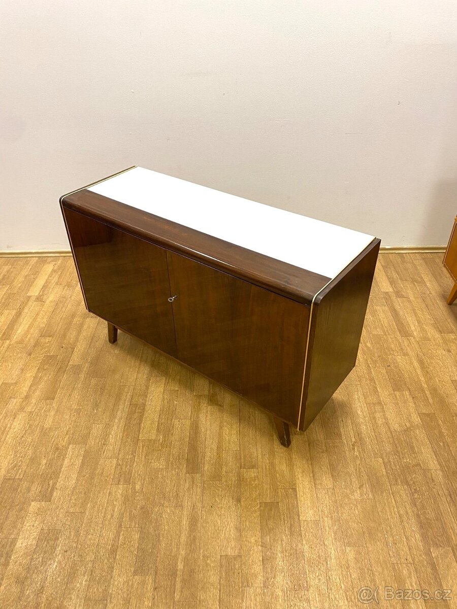 Retro komoda B. Landsman 60. léta - 2