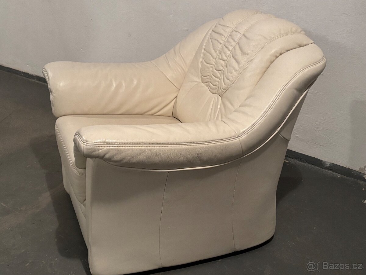 KRÁSNÉ KOŽENÉ BÍLÉ KŘESLO - 2