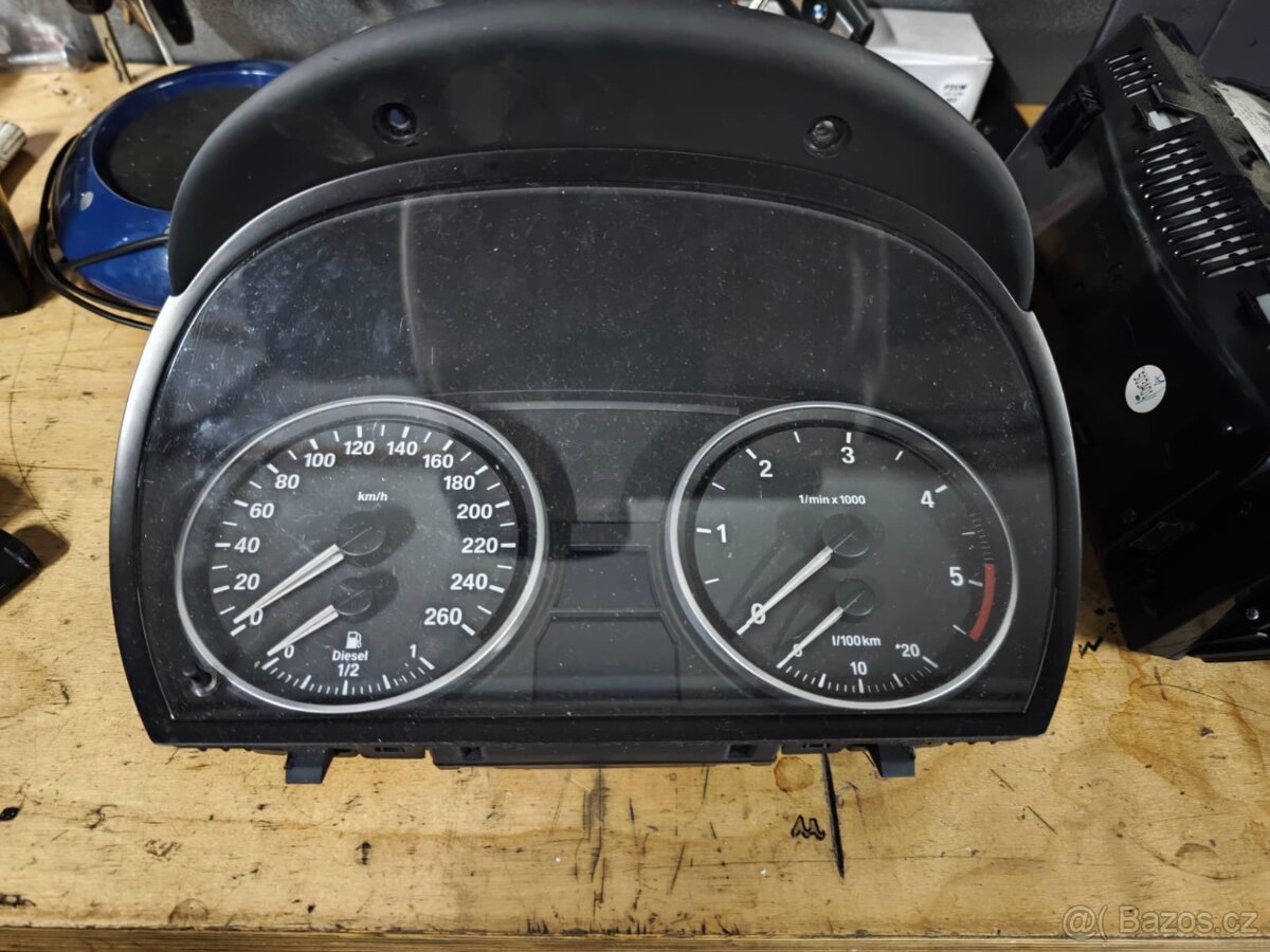 Budíky BMW e9x nafta - 2