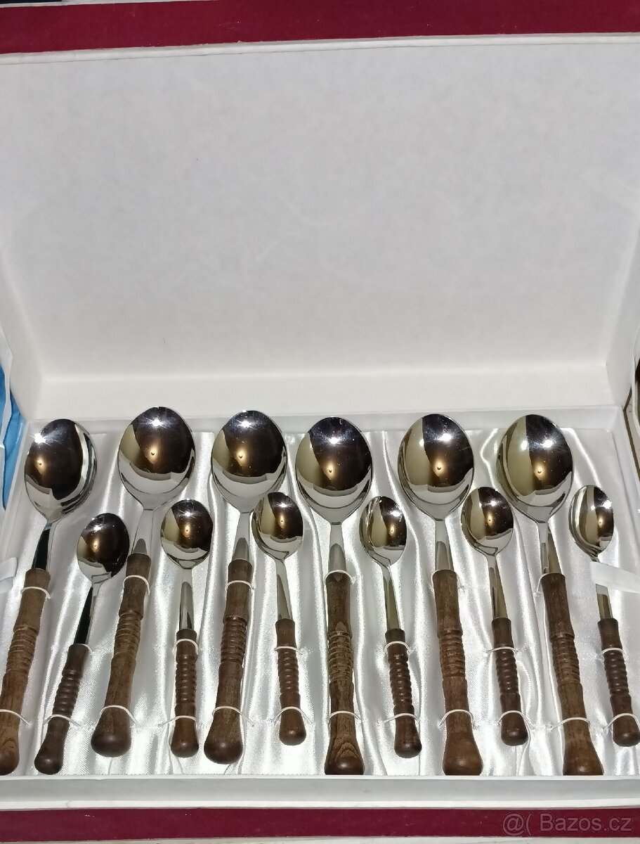 Nové příbory Toner - 2