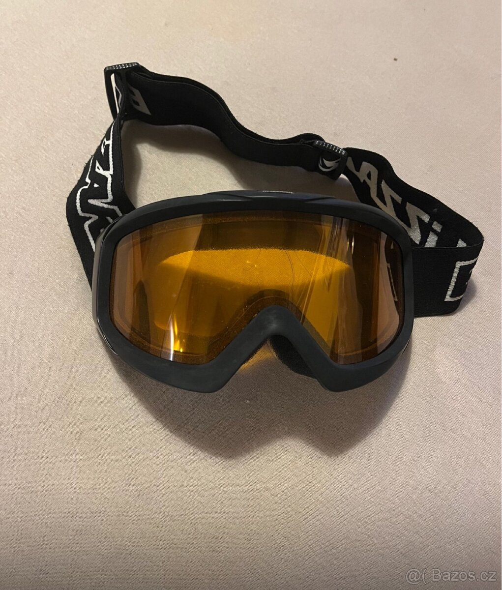 helma a brýle na lyže - 2
