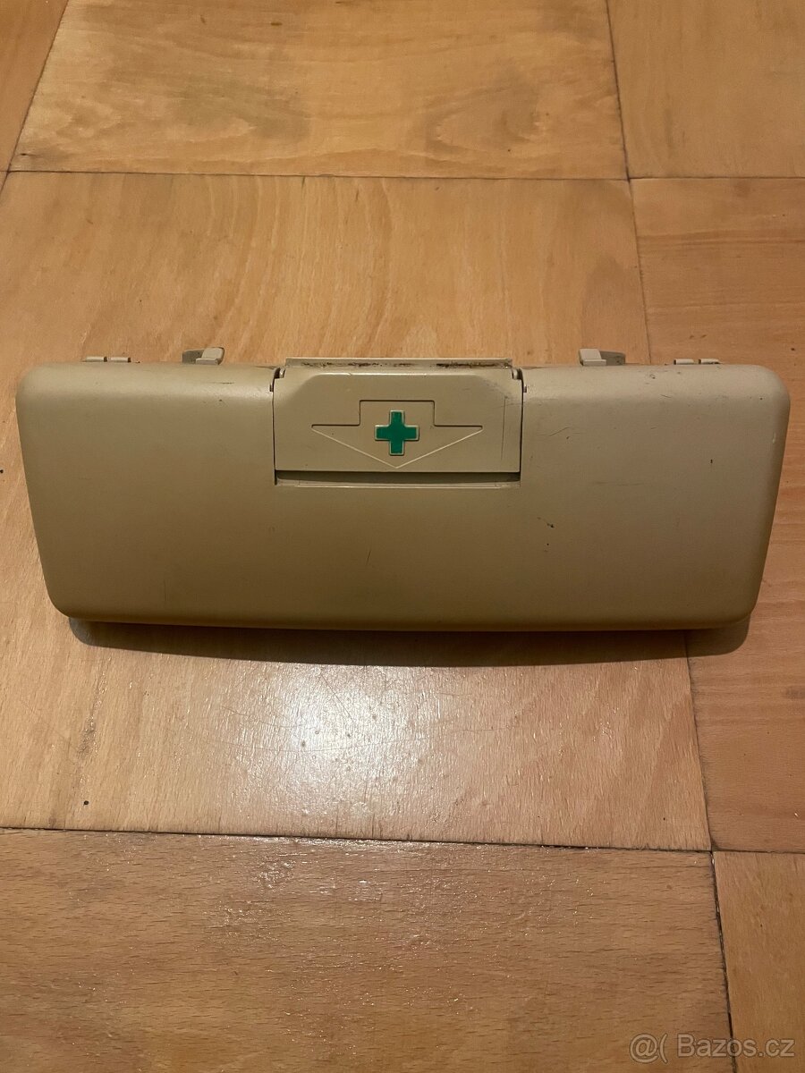 Béžová Autolékárnička - 2