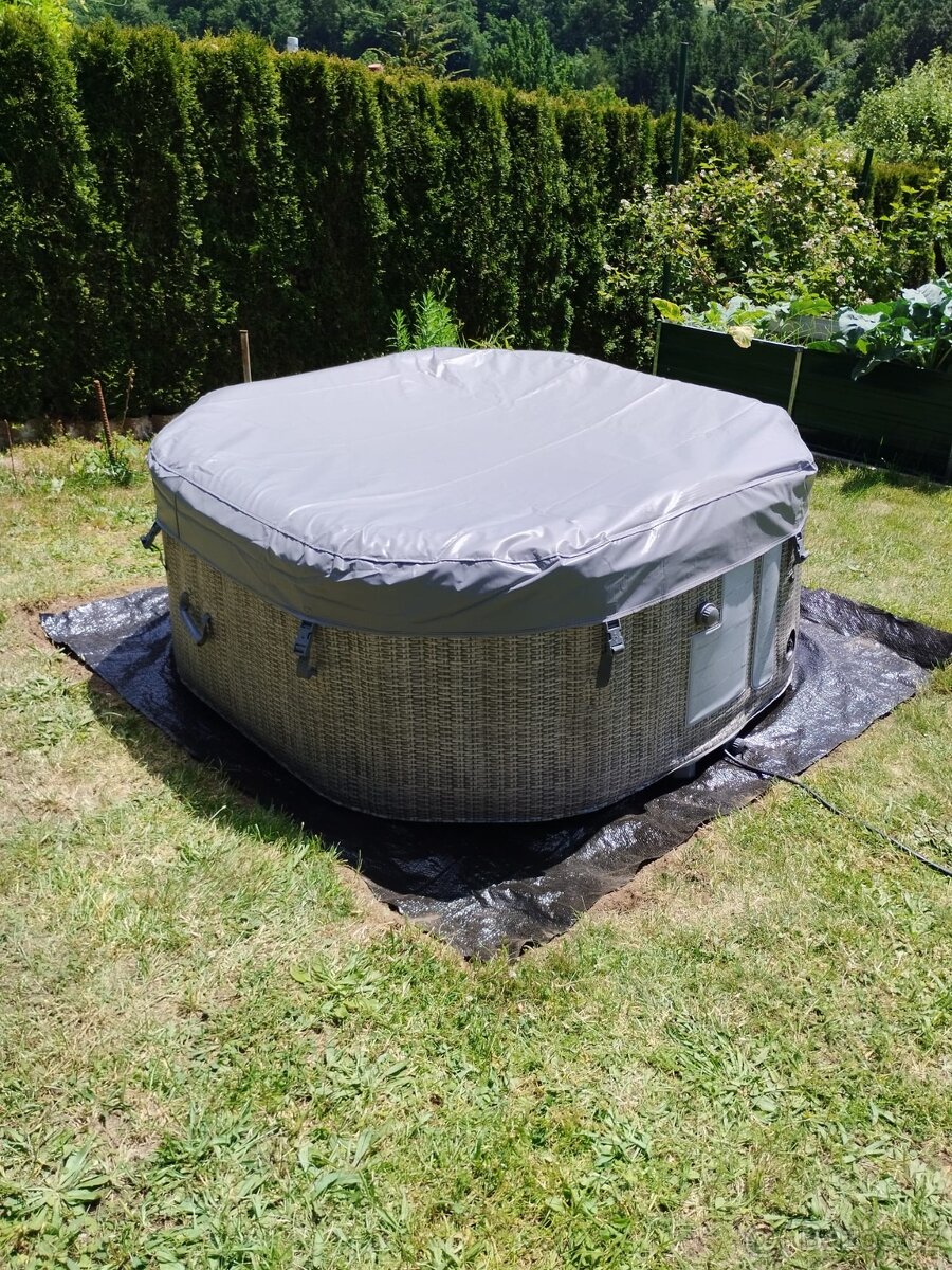 Vířivka Belatrix Luxury 125 - 2