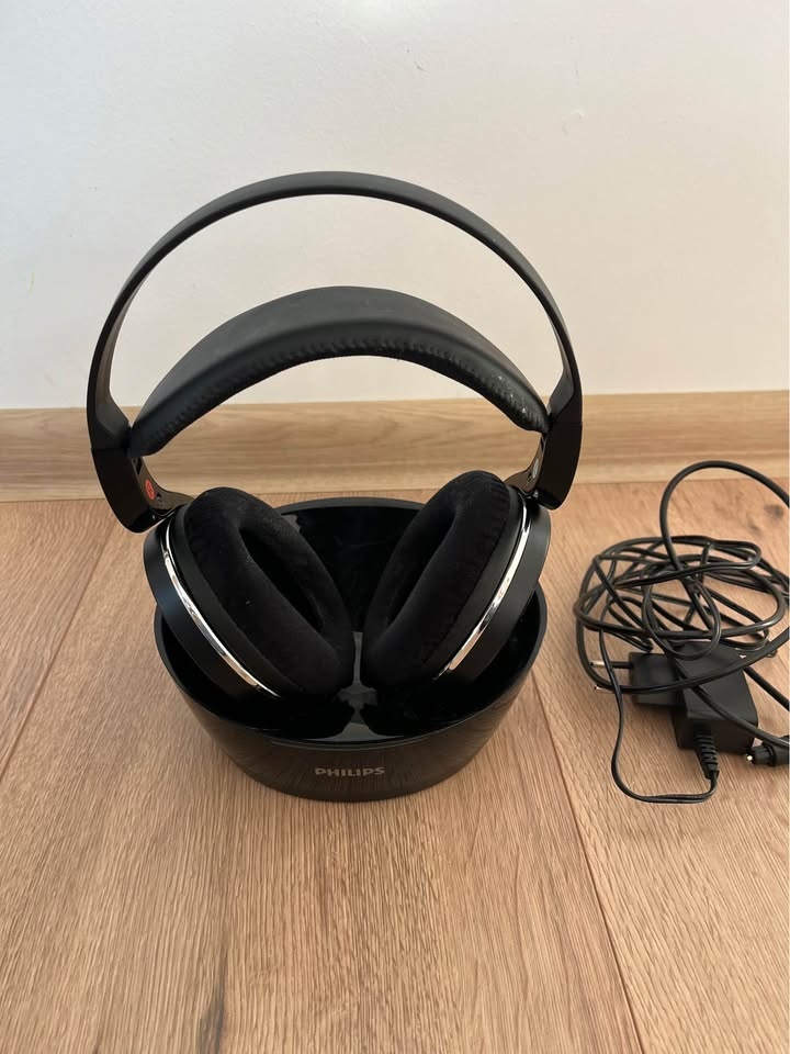 Sluchátka k televizi Philips SHD8850 pro seniory - 2