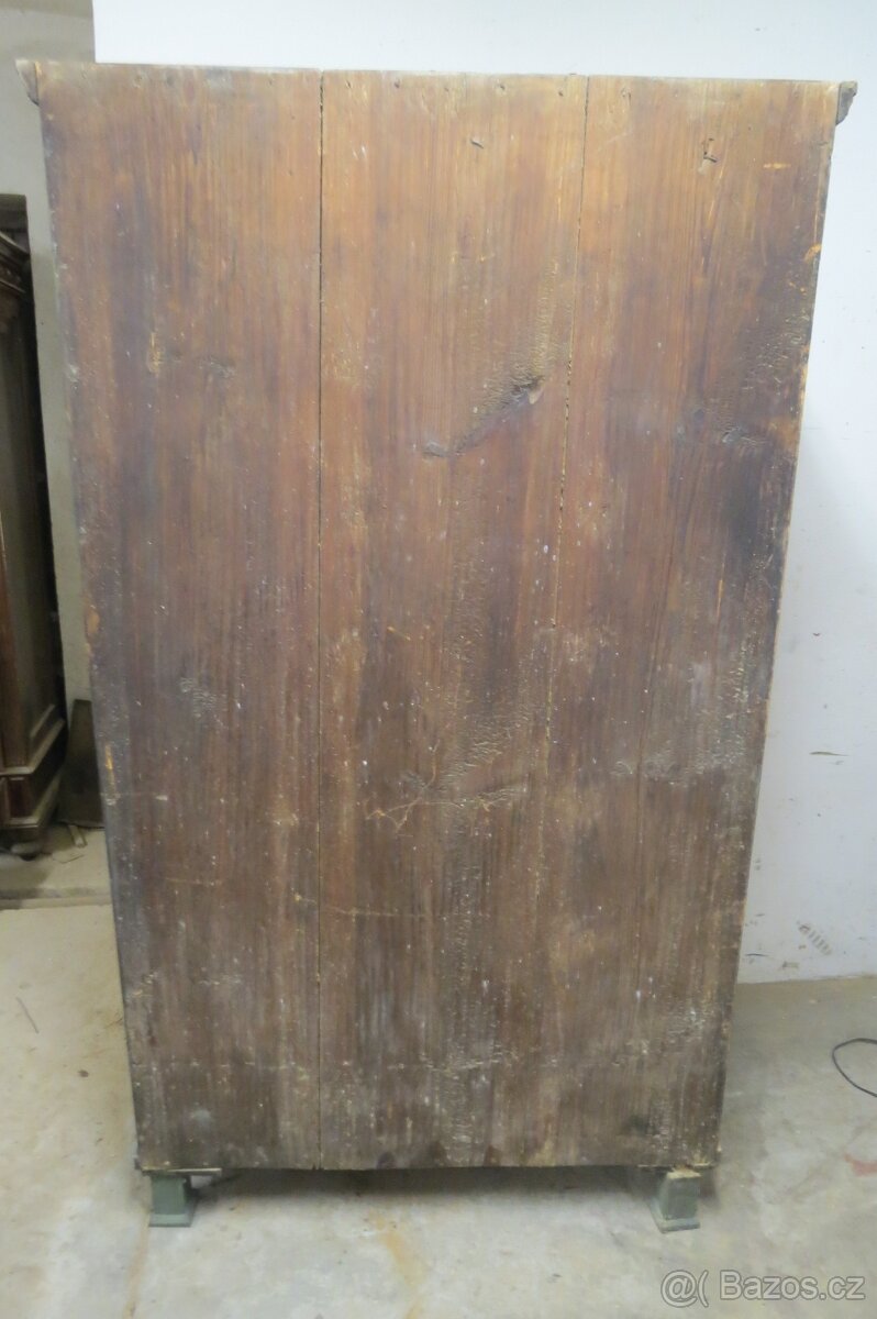 Malovaná skříň ze Šumavy - 2