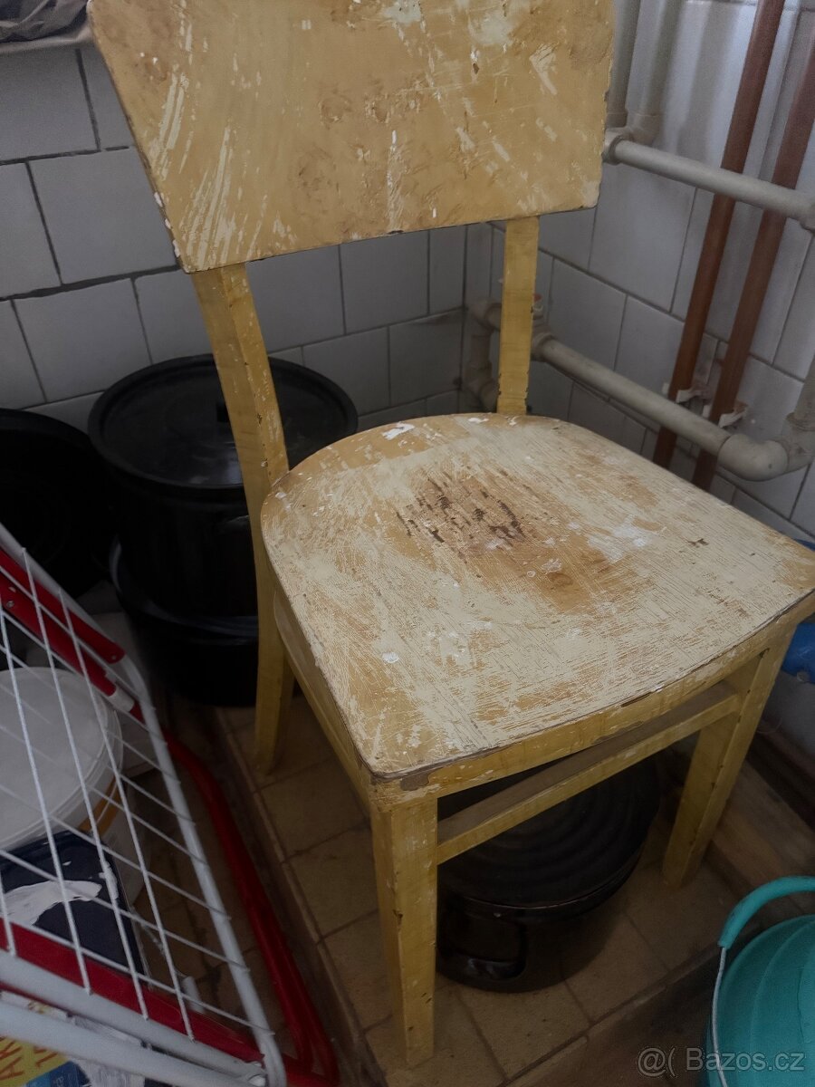 Židle k renovaci 3 ks - 2