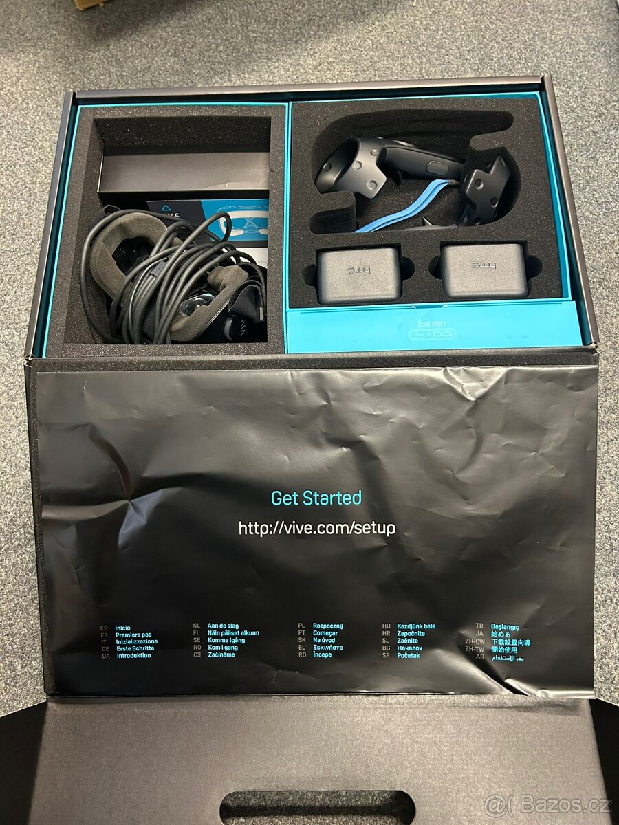 HTC Vive VR set - 2