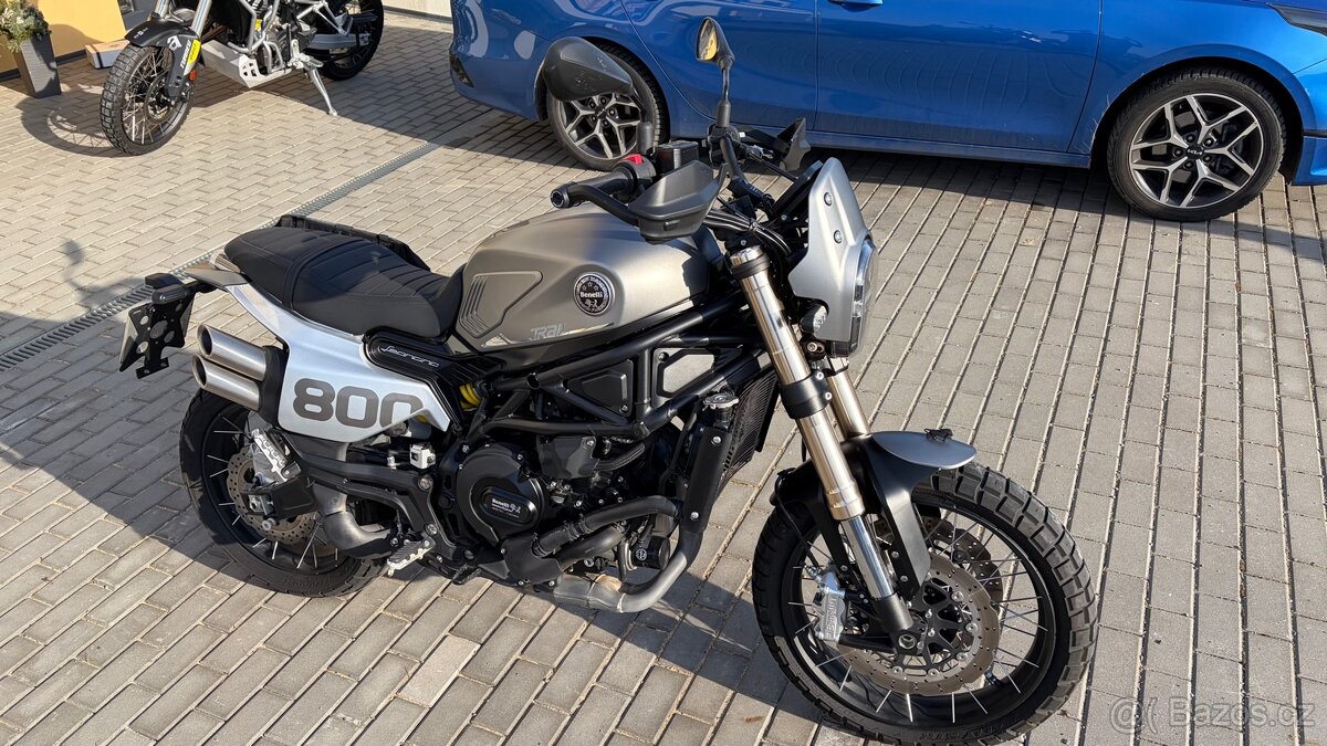 Benelli Leoncino 800 - 2