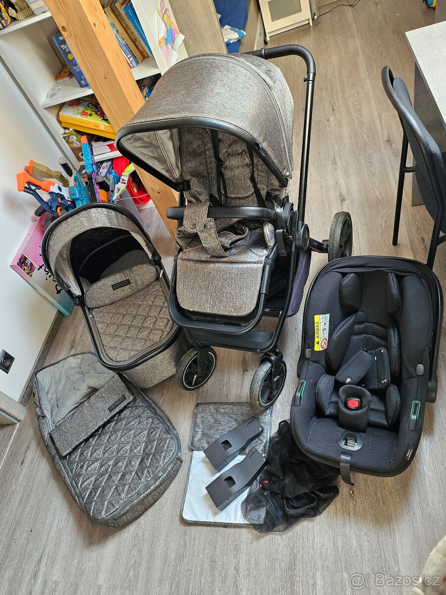 Kočár trojkombinace Venicci - 2