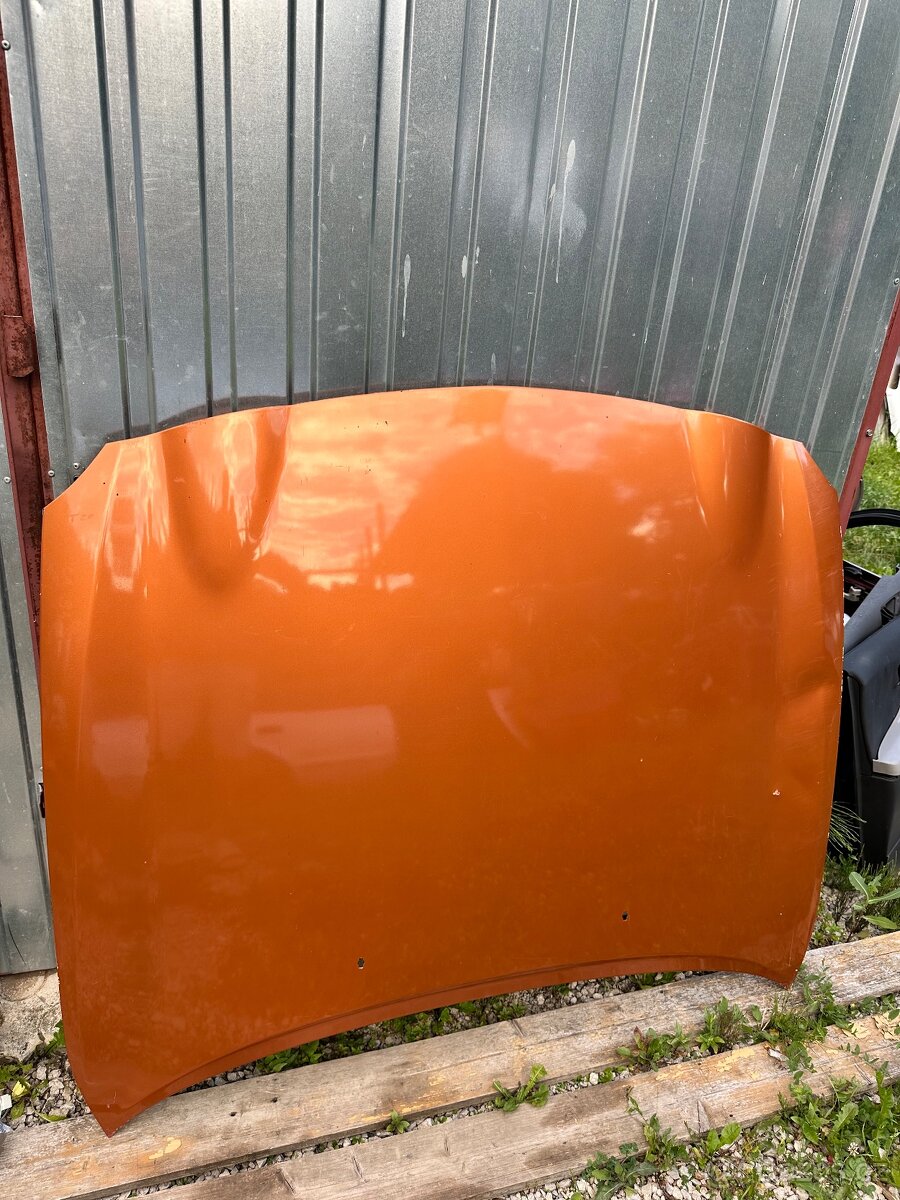 Predám kapota Celica t20 6G 94-99 - 2