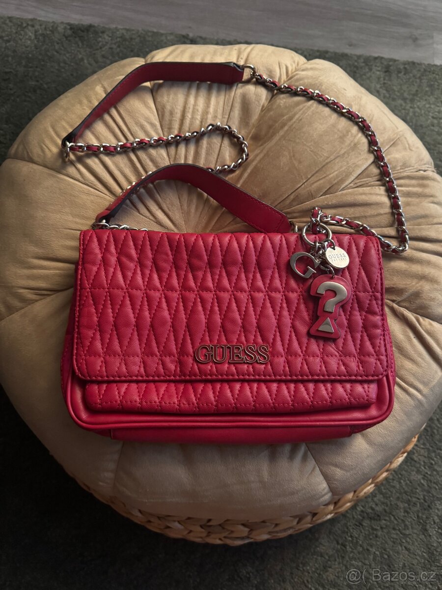 Krásná červená kabelka guess - 2