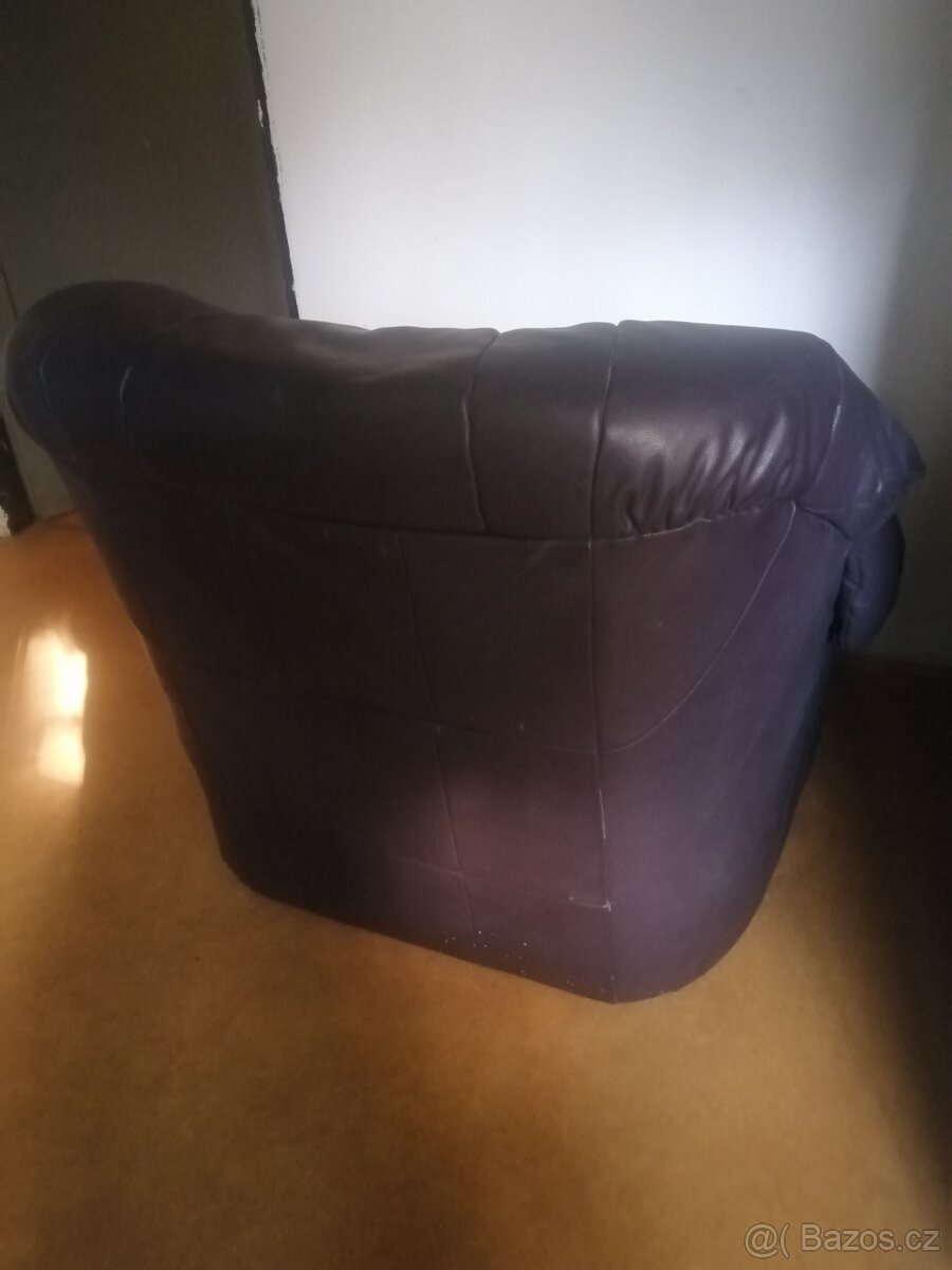 Kožené křeslo - 2