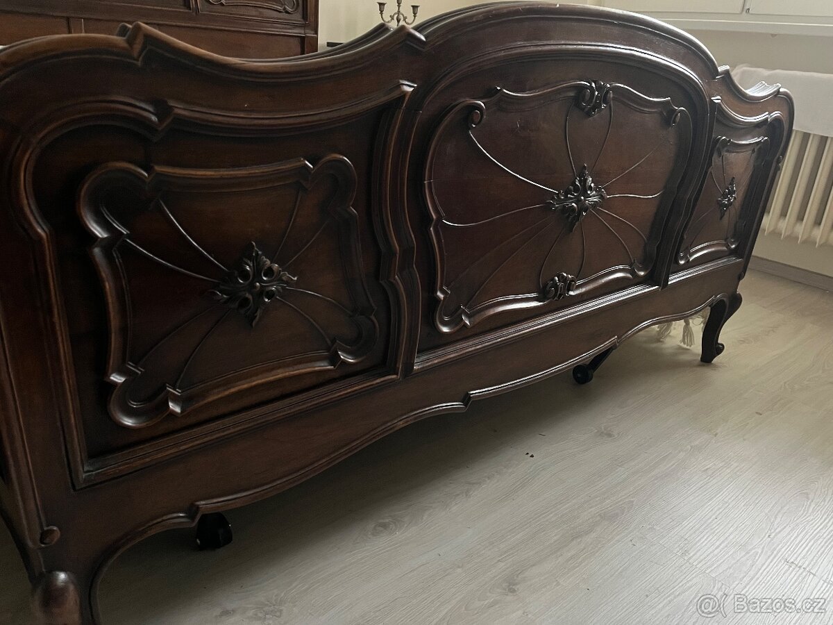 Starožitná ložnice - 2