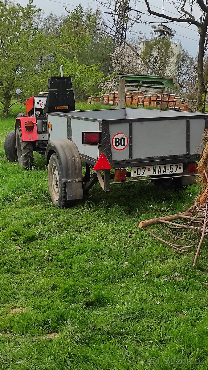 Traktor doma Mont - 2