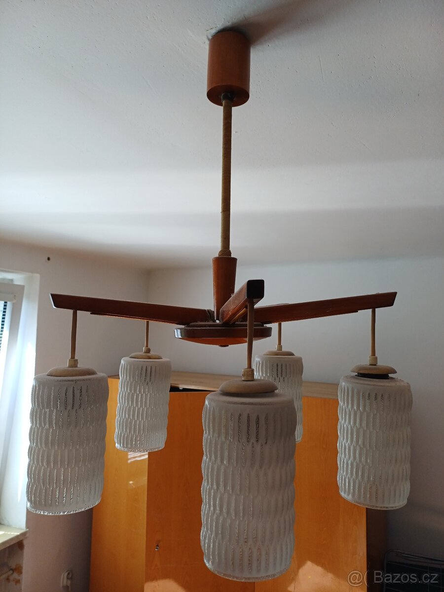 lustr 70. léta - 2