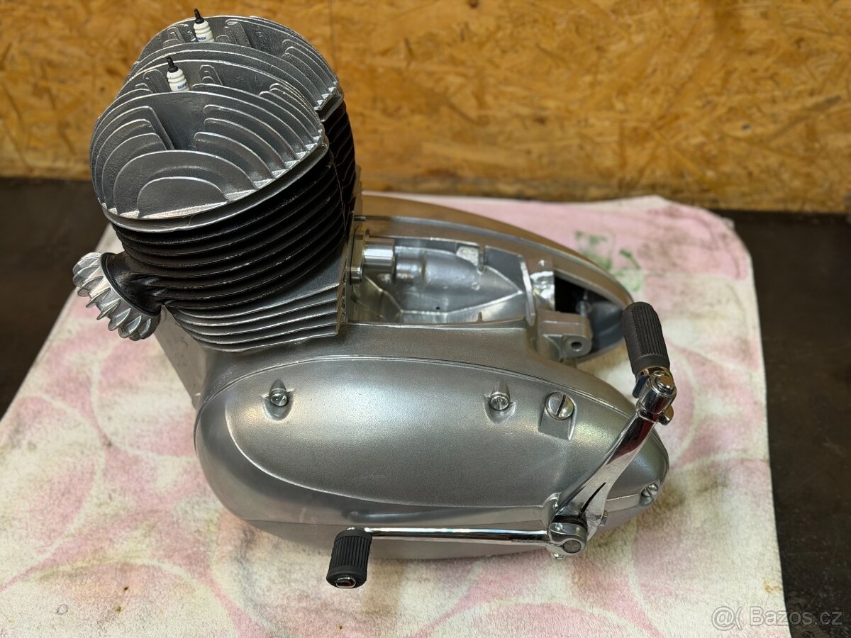Motor JAWA 350/18 Pérák - 2