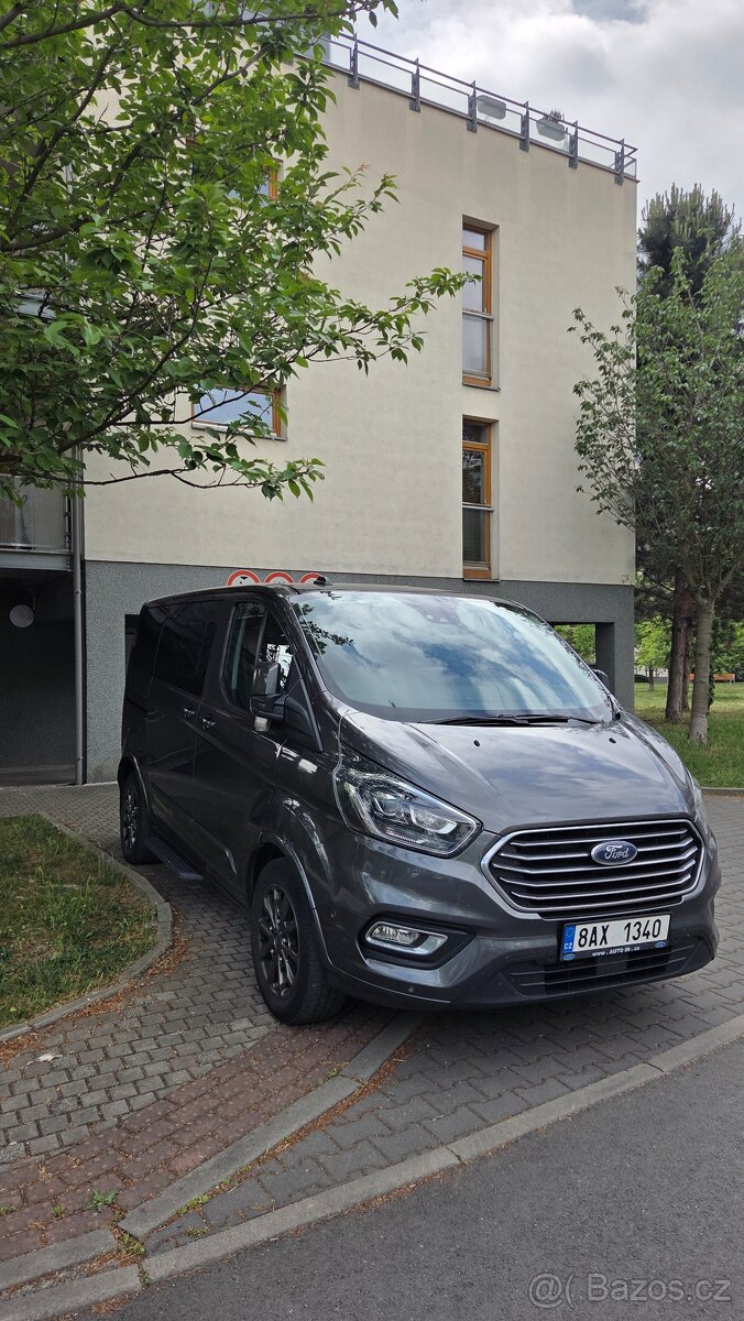 Ford Tourneo Custom - 2