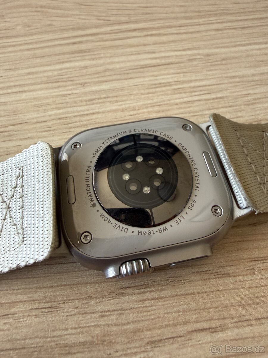 Apple Watch Ultra 1 49 mm - 2