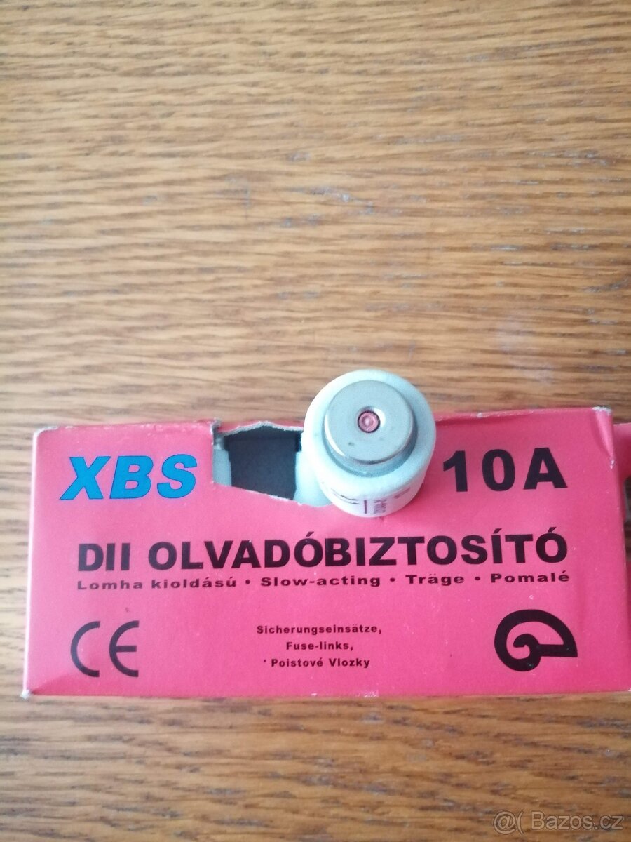 Keramické pojistky 10A - 2