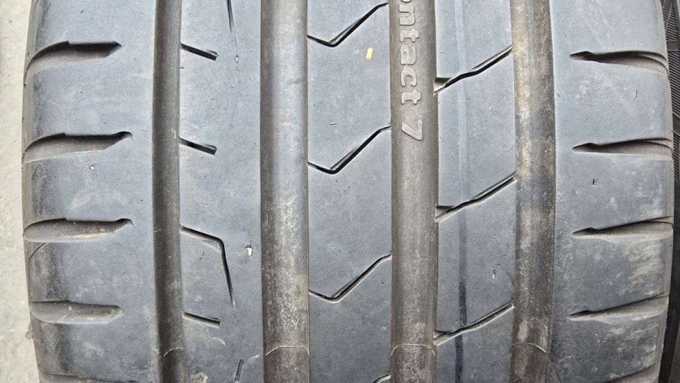 Letní pneu 225/50/17 Continental - 2