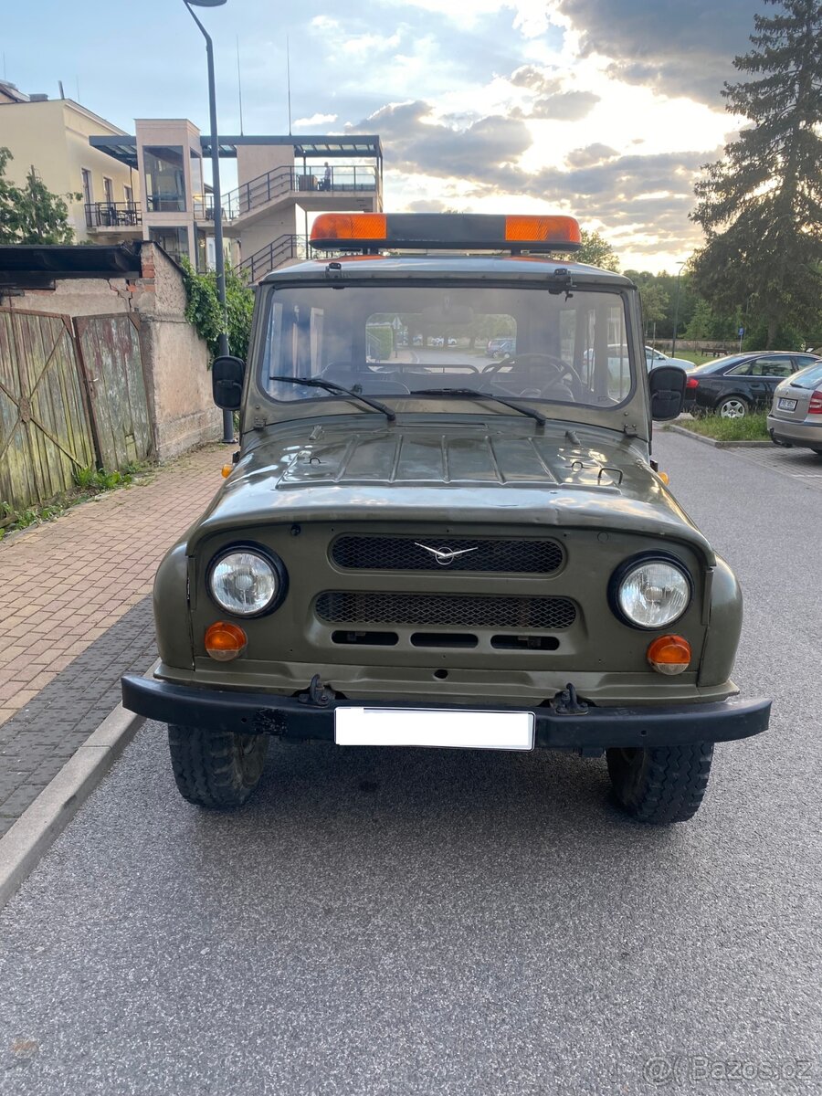 UAZ 469 BI - 2