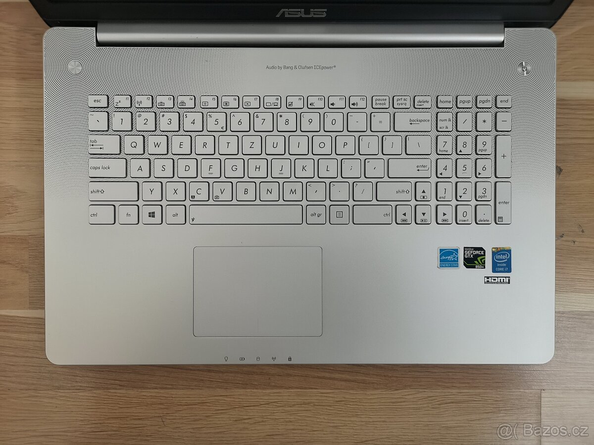 17,3" notebook Asus N750J - 2