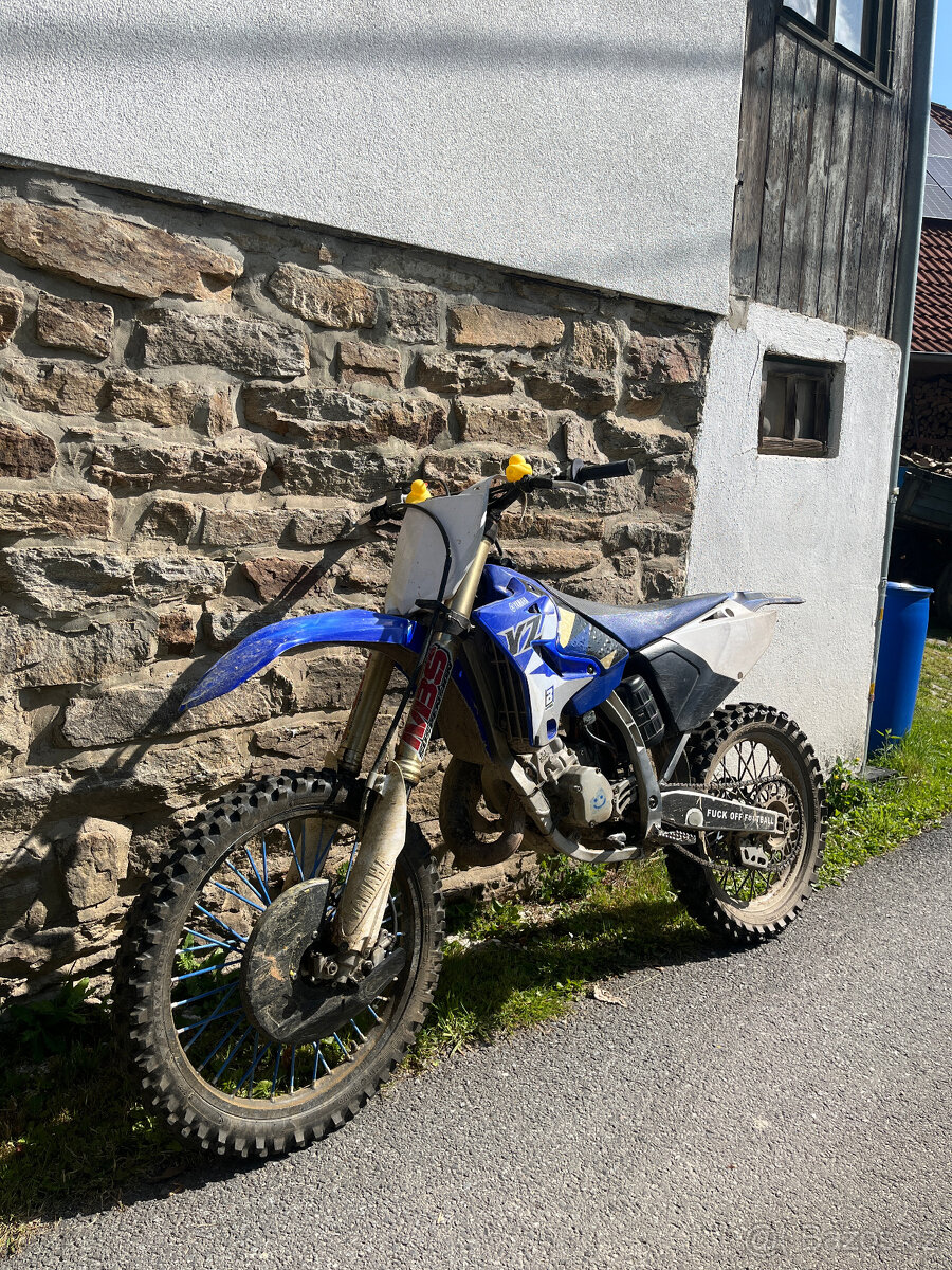 Yamaha YZ 125