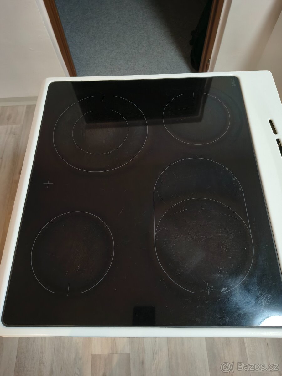 Elektrický sporák Amica - 2