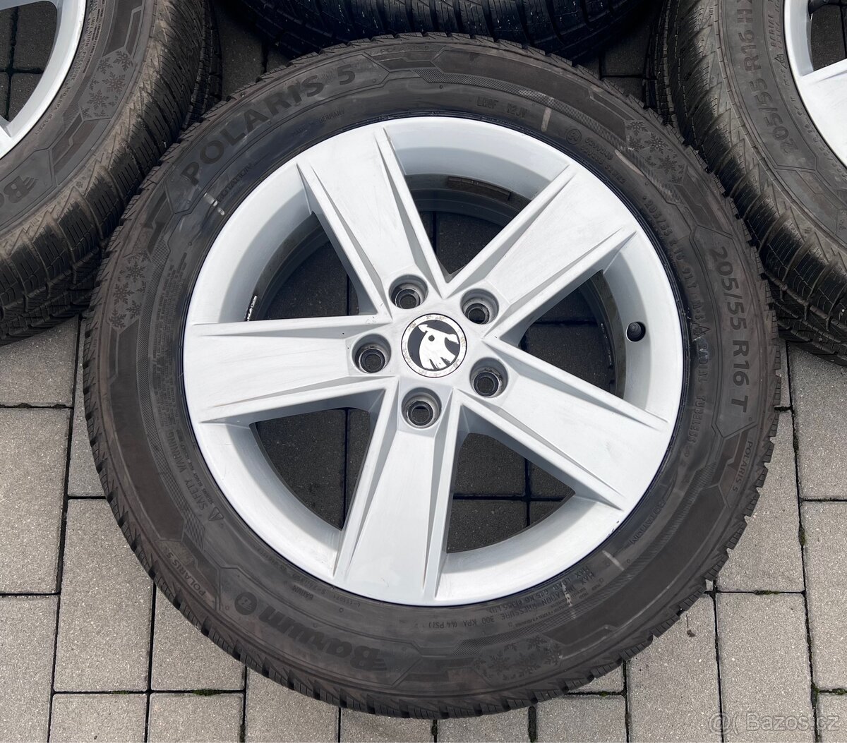 Octavia - 16" Star + zimní 205/55 R16 Barum - 2
