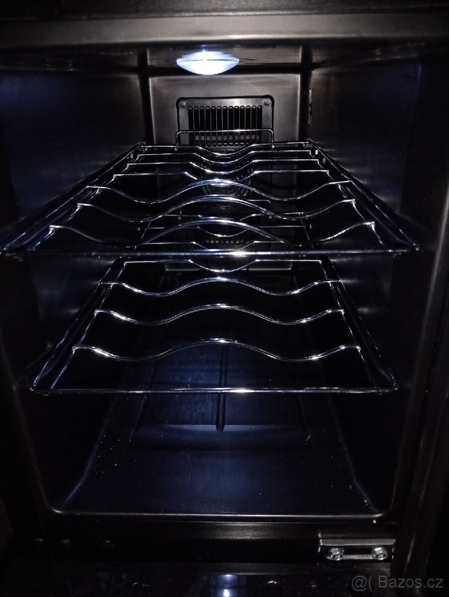 Vinotéka Hyundai dvouzónová pro bílé/červené - 2