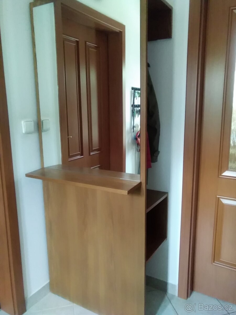 Nábytek do chodby - 2