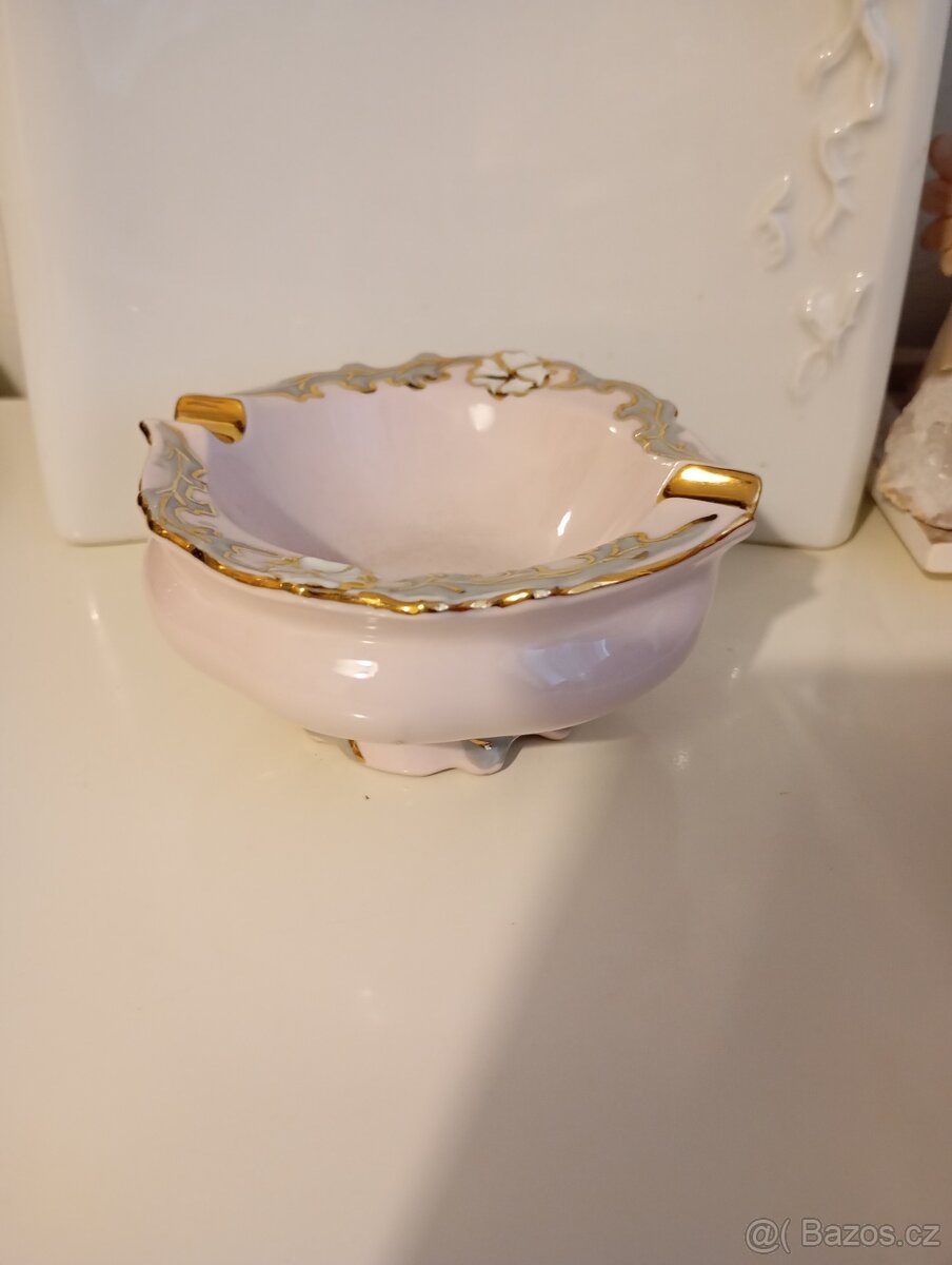Růžový porcelán popelník - 2