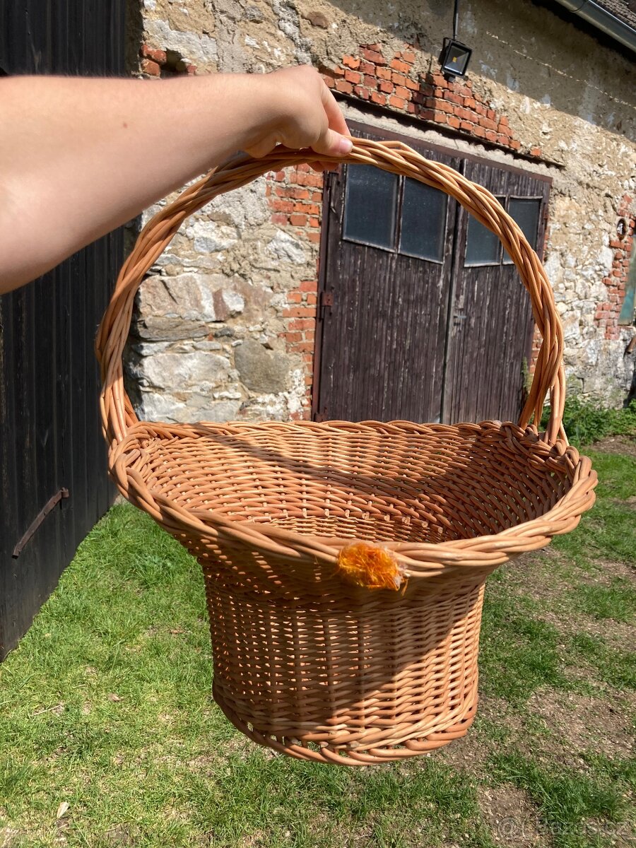 Proutěný košík - 2