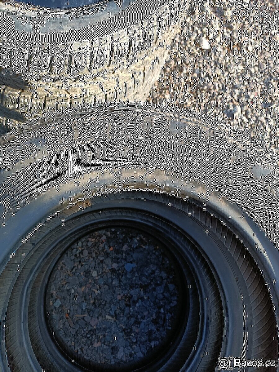 Prodám Barum 135/80 R13 70 T Letní cena za sadu - 2