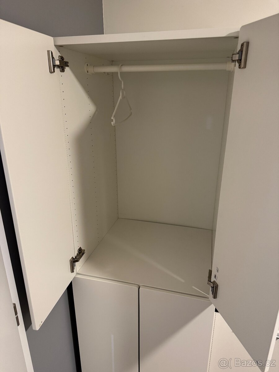 Šatní skříň bílá - 2
