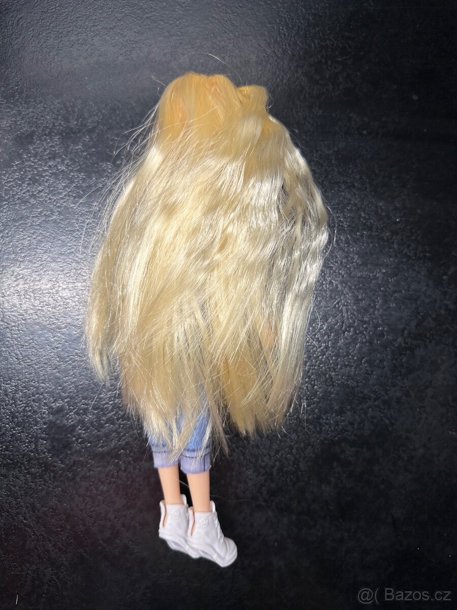 Moderní panenka Locika - 2