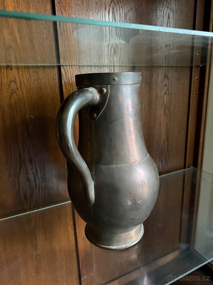 Starý měděný džbán - 2