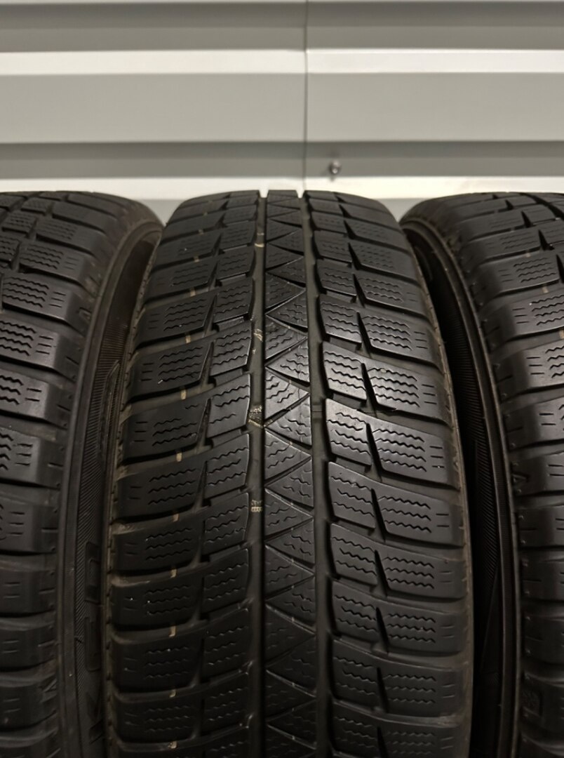 Sada pneu 185/60/15 FALKEN 88T - 2
