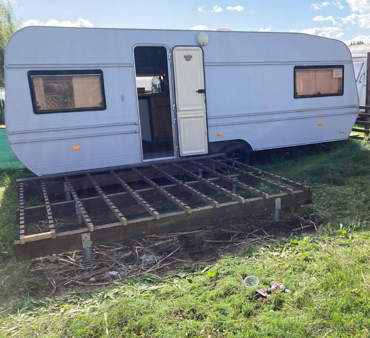 Velká terasa ke karavanu - 2