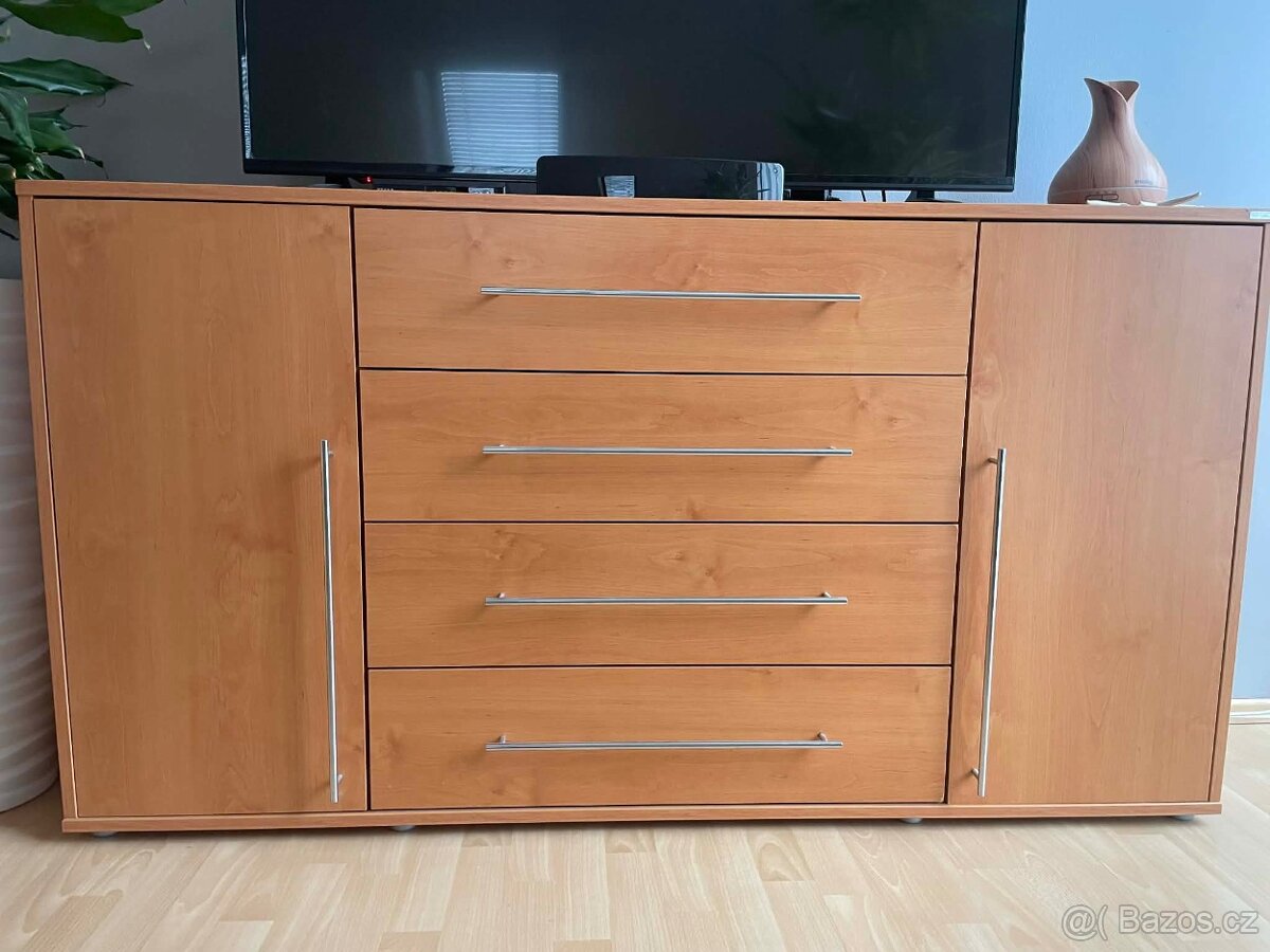Komoda - 2