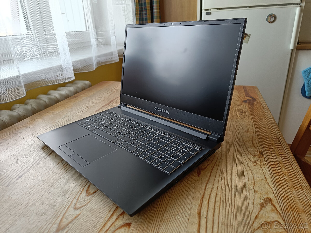 Notebook RTX3060, i5 6core, 16GB RAM, 1TB SSD, 2TB HDD - 2