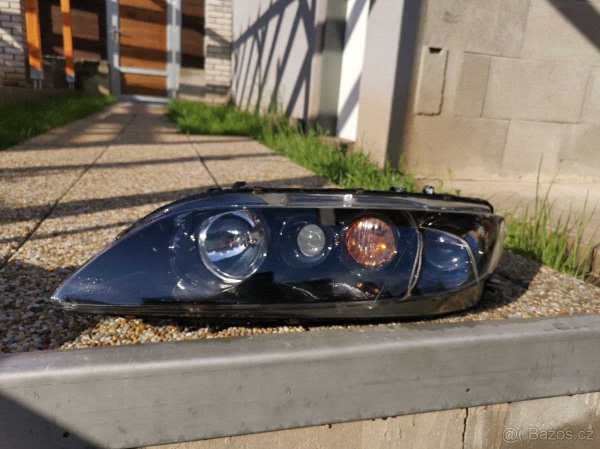 Přední xenonová světla Mazda 6 GG/GY po renovaci - 2
