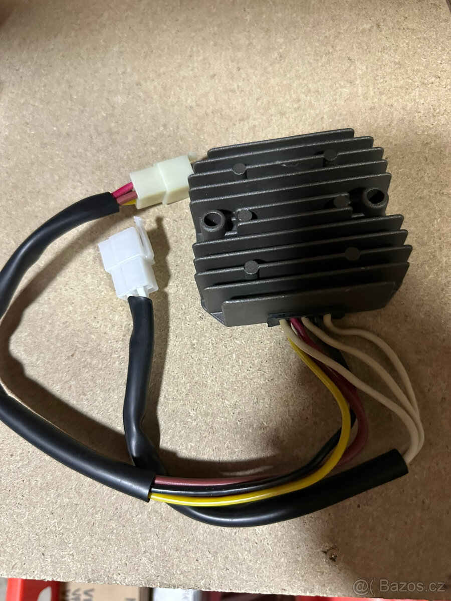 Regulátor dobíjení Yamaha XV 1100 Virago XV 750 Virago - 2