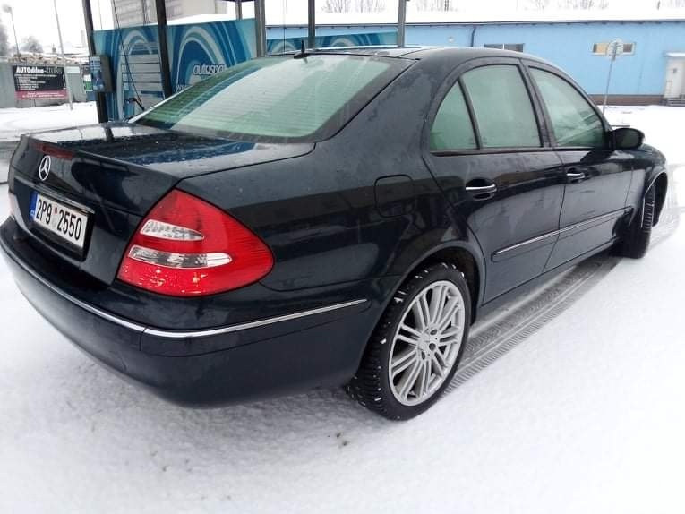 Mercedes Benz W211 E350i 200kw - 2