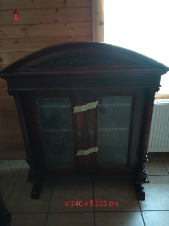 Starožitný nábytek - 2