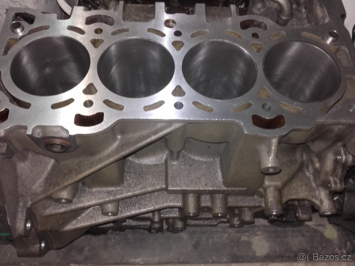 Ford motor duratec 1,8-2,0 benzín - 2