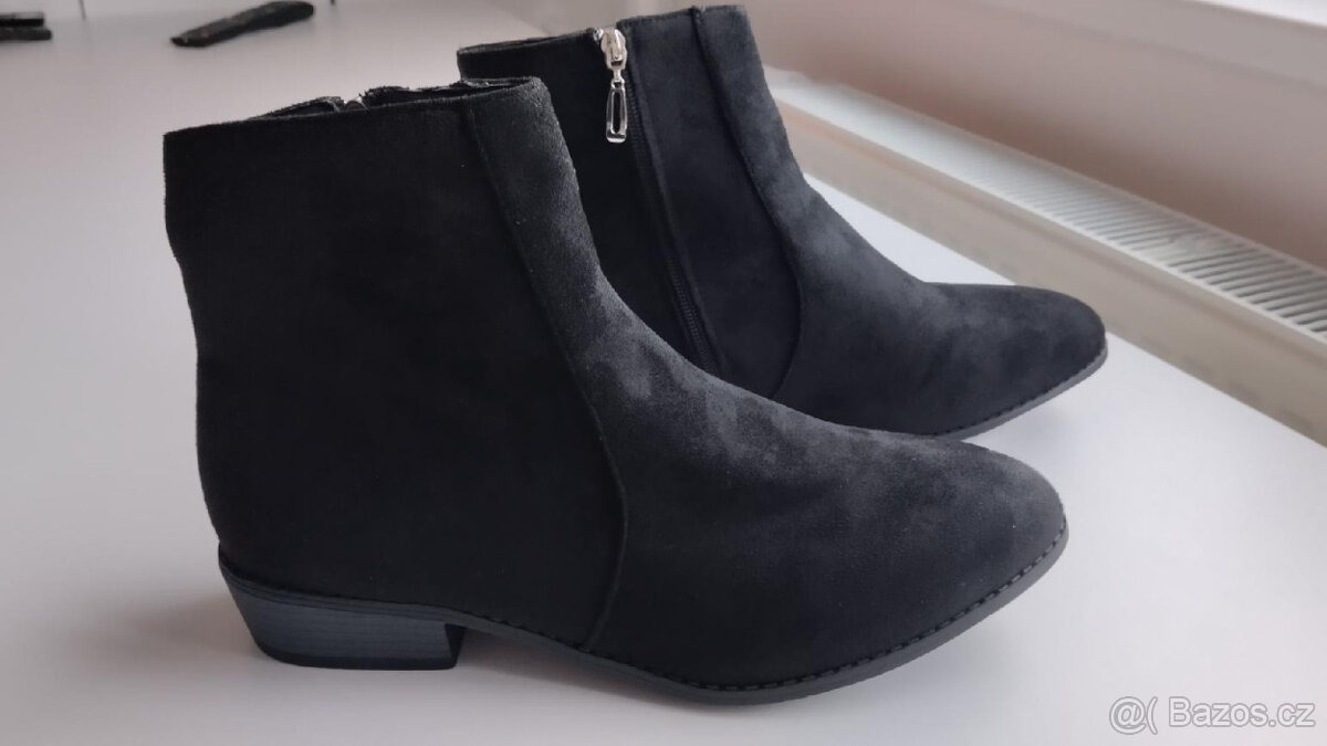 DÁMSKÉ NÍZKÉ KOTNÍKOVÉ BOTY VEL.43 - 2