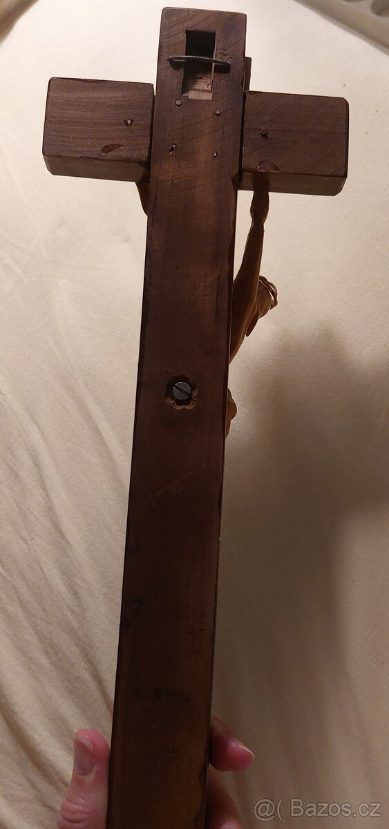 Dřevěný starožitný krucifix, kříž na zeď - 2
