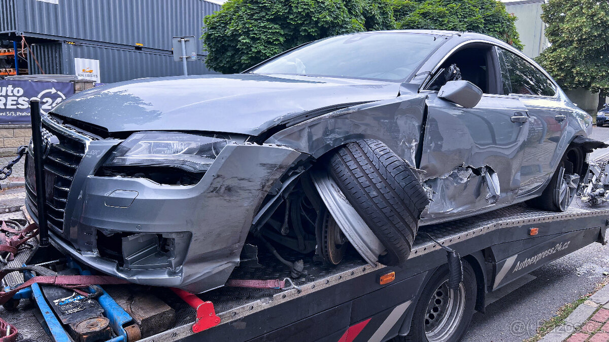 Vůz na náhradní díly Audi A7 4G sportback 2011 CGWB NHG LY7G - 2