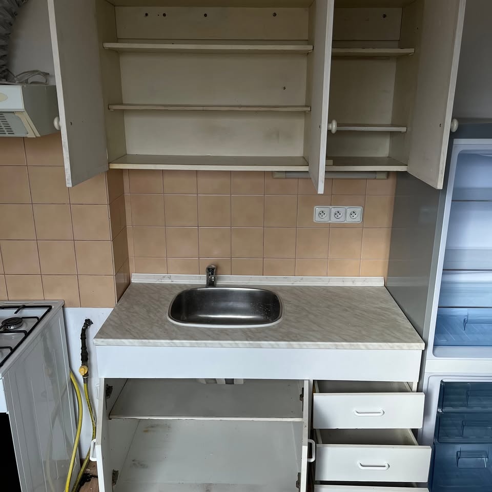 Kuchynská linka za odvoz - 2